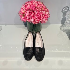 Helene Arpels - Classic Black Loafers